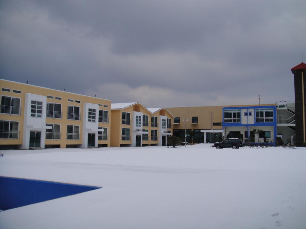 Geomunoreum Hostel Jeju Esterno foto