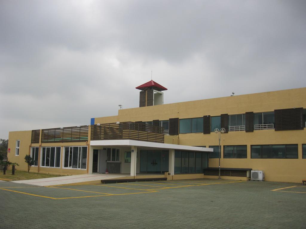 Geomunoreum Hostel Jeju Esterno foto
